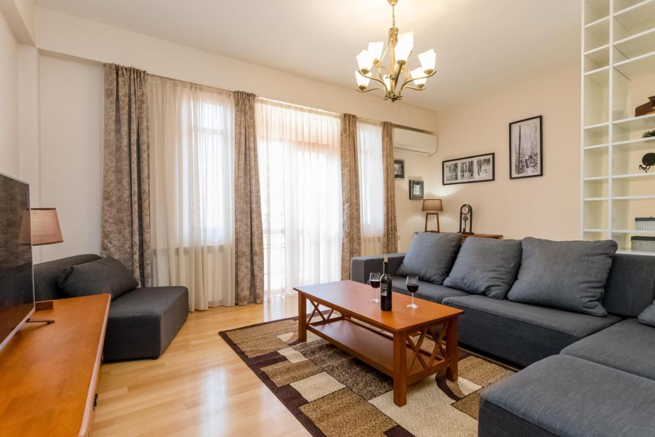 Apartment In The City Centre Ll ティビリシ エクステリア 写真