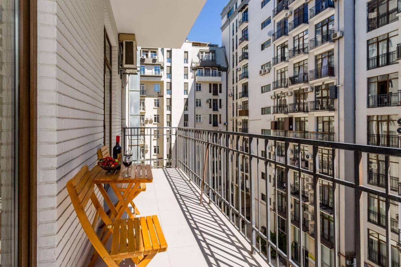 Apartment In The City Centre Ll ティビリシ エクステリア 写真